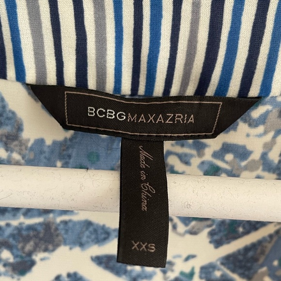 BCBGMaxAzria Blue Print Wrap Dress - Picture 4 of 5